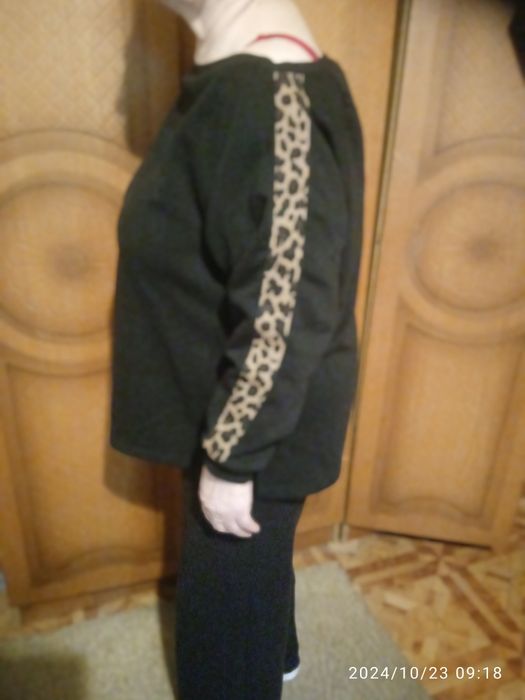 Свитшот-пайта, чёрная.