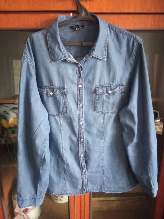 Продаю жіночі блузи великого розміру