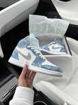 Кросівки Nike Air Jordan 1 High Hyper Royal premium