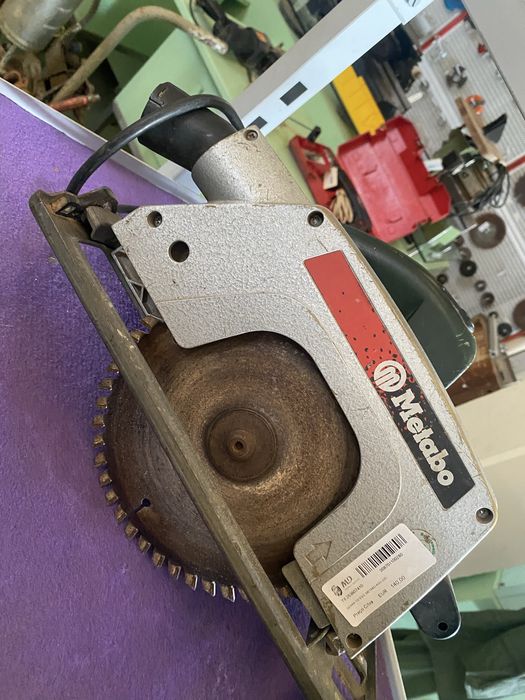 Serra circular de corte marca Metabo mod KGS