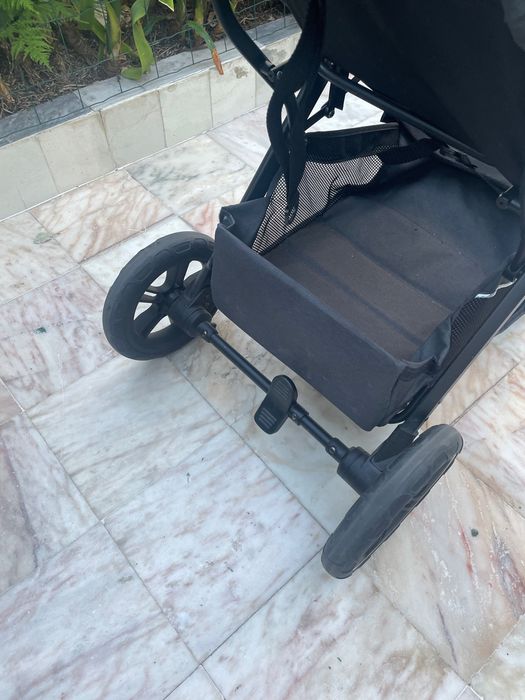 Carrinho bébé até 22kg marca yazoko
