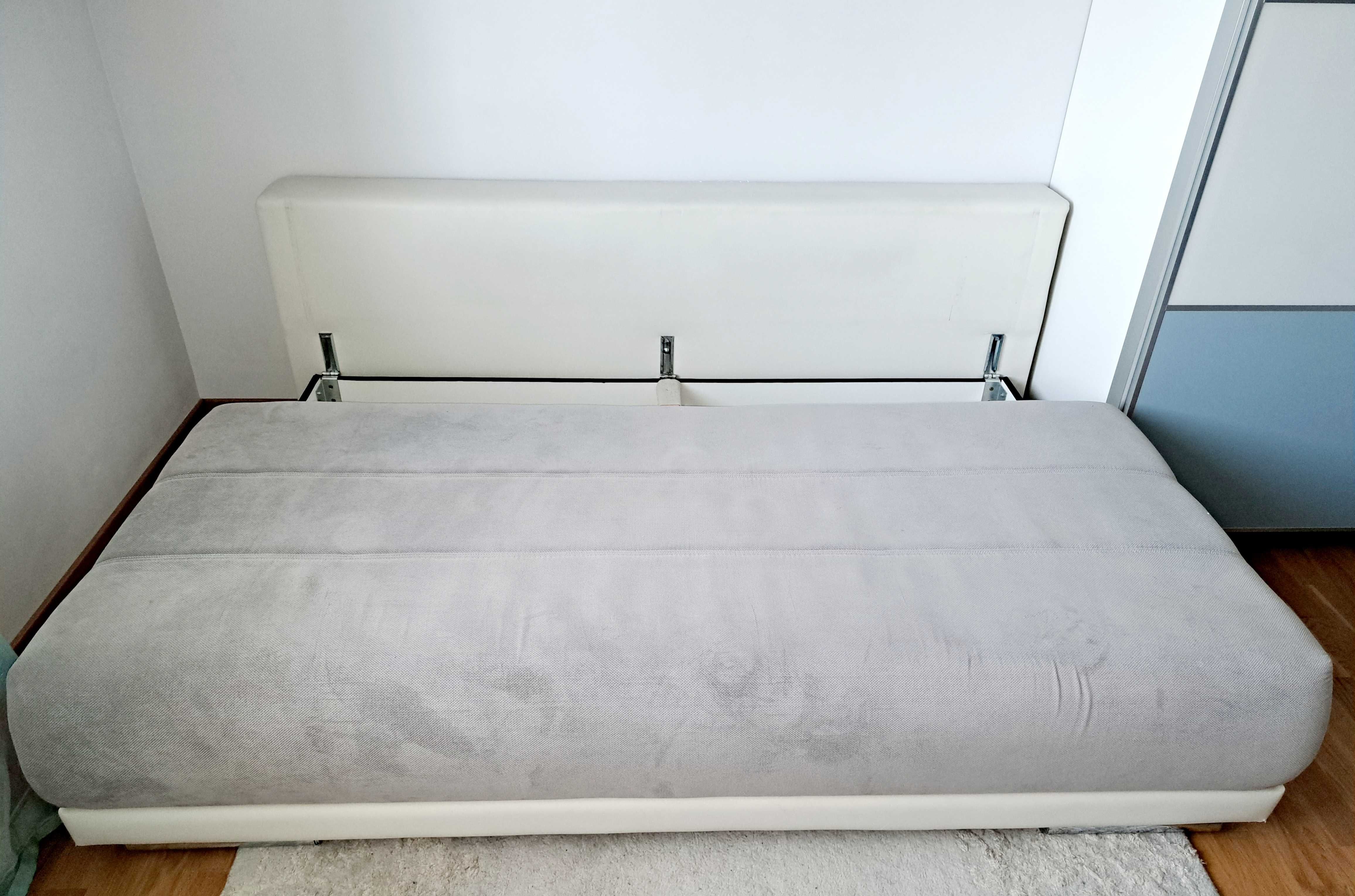 Sofa rozkładana 3 osobowa Meble Agata