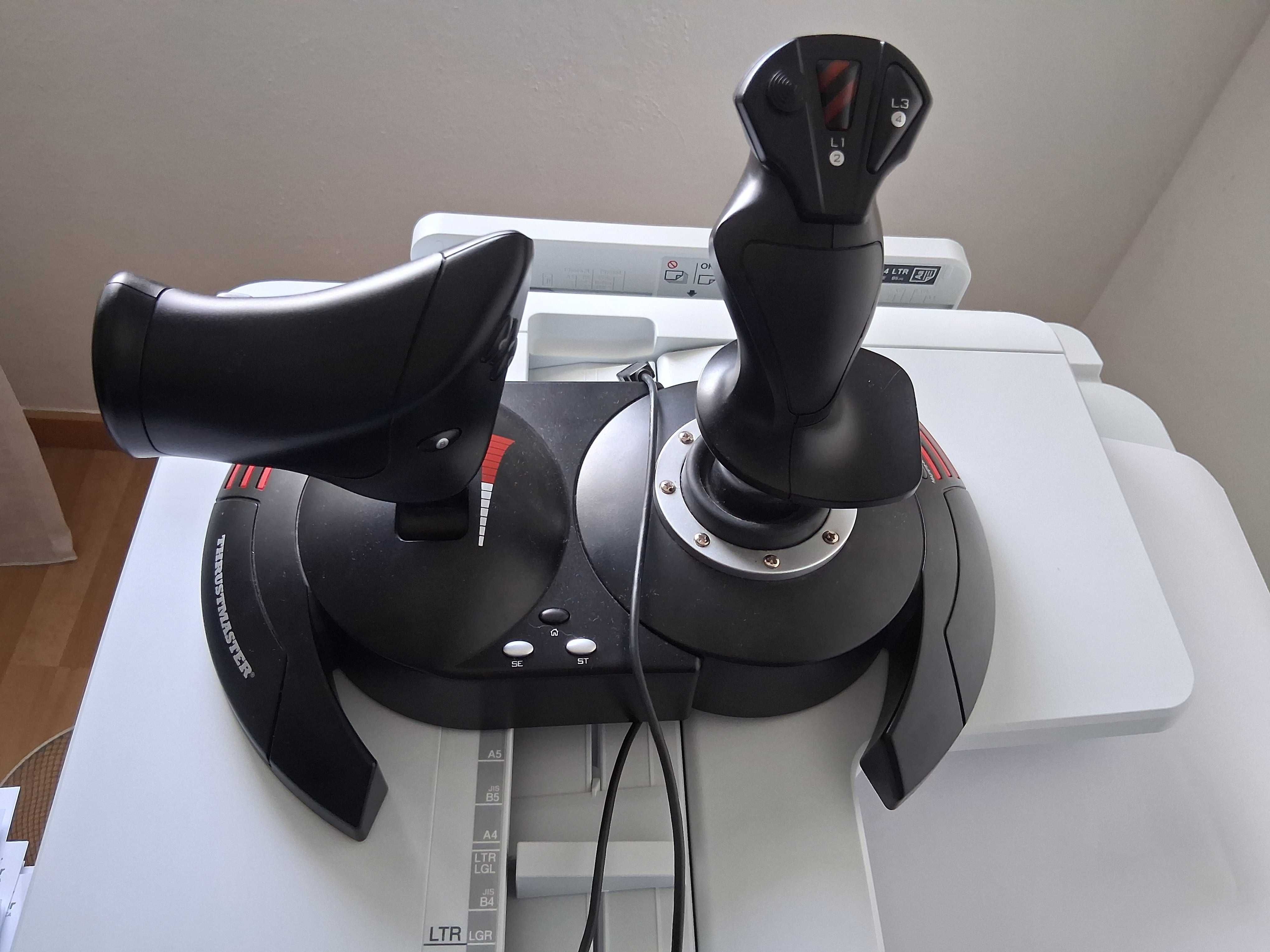 Joystick thrustmaster t flight hotas x