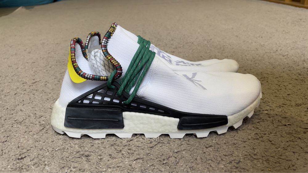 Кроссовки adidas pharrell x nmd human. оригинал. р. 44,5