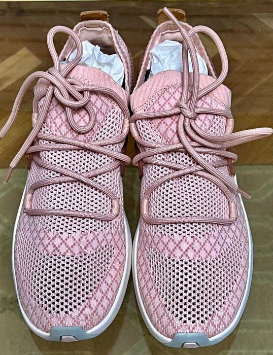 Buty Timberland buty damskie sportowe nr 41 pudrowy róż nowe