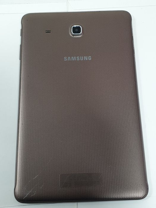 Планшет Samsung Tab E SM-T561 3G
