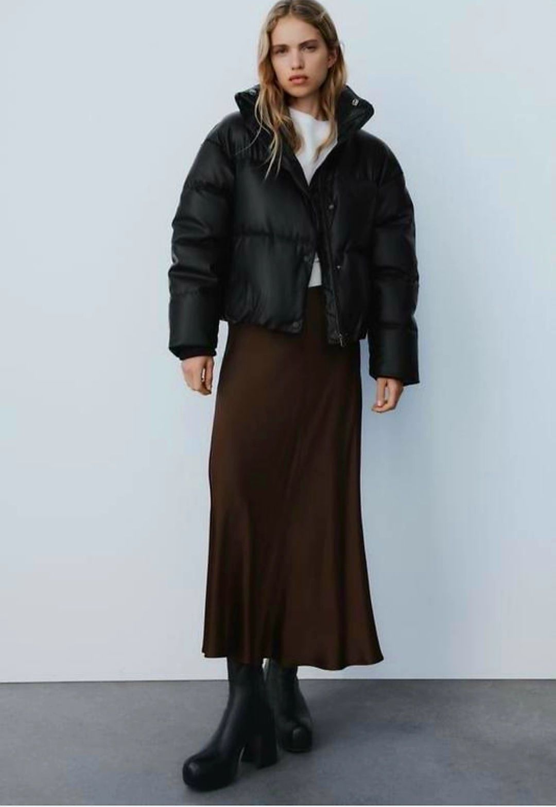 Спідниця міді з атласу Zara