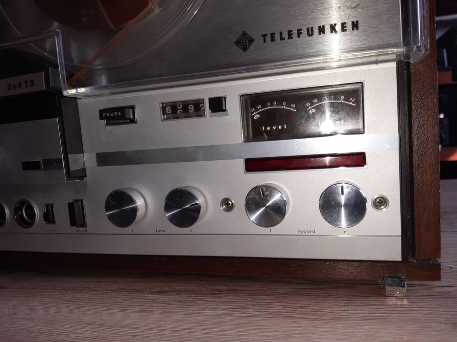Magnetofon szpulowy Telefunken  204 TS