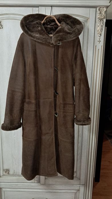 Продам  женскую  натуральную  дублёнку  из овчины 100%