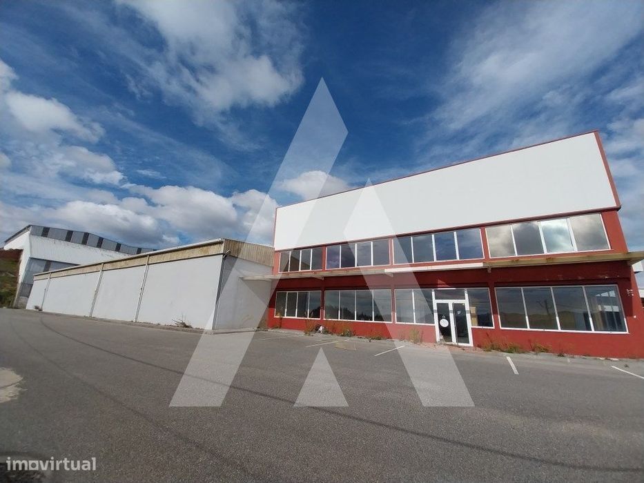 Armazém e Moradia em Oliveira de Frades