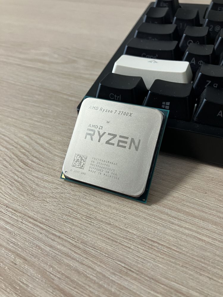 AMD Ryzen 7 2700X 8C/16T