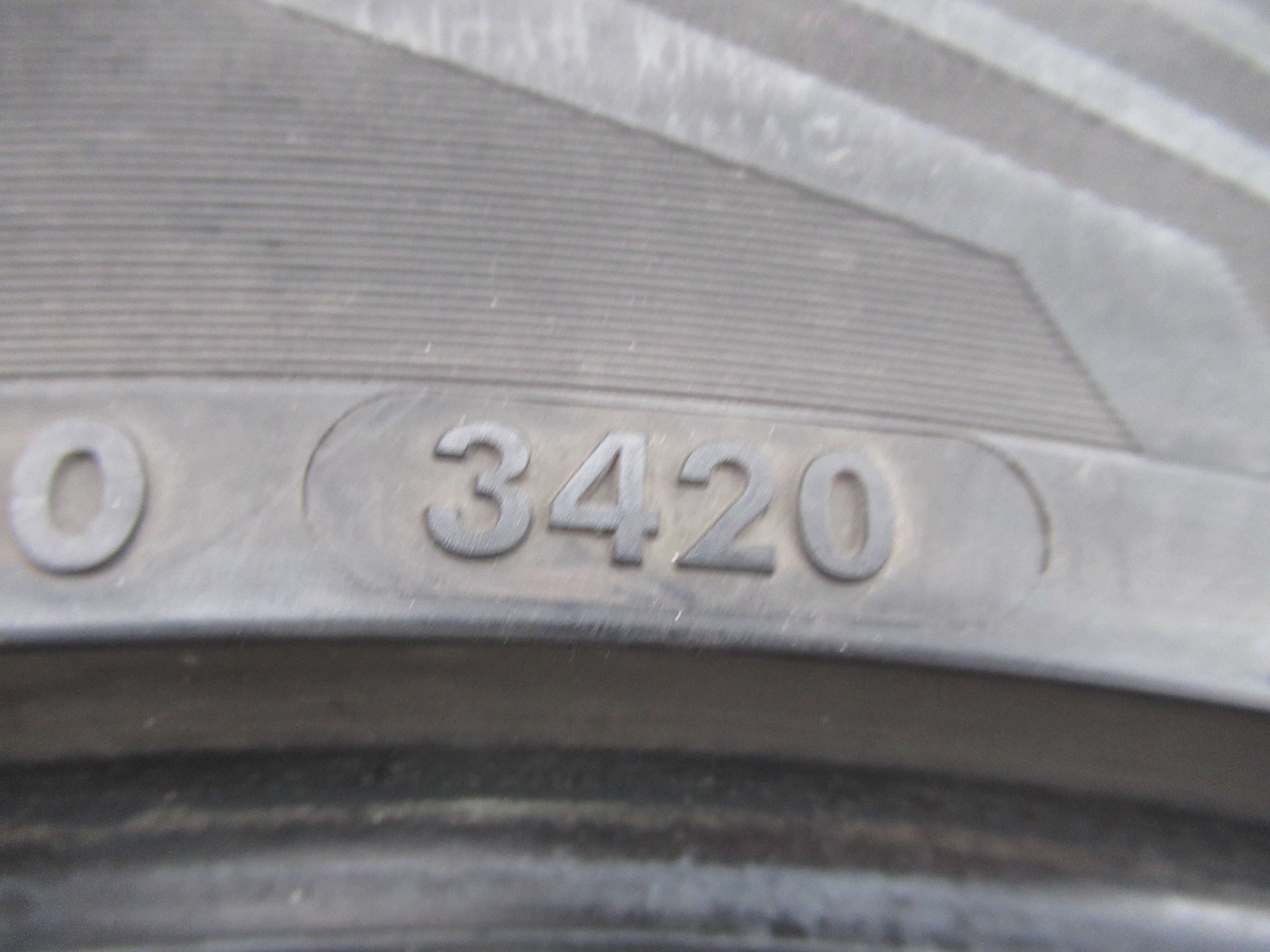 1x  opona 235/40/19 Vredestein Quatrac pro 96Y