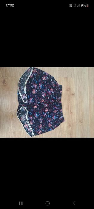 Spodenki w kwiaty kolorowe