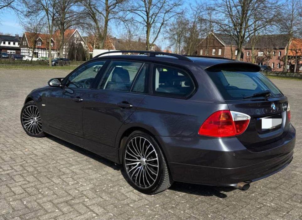 BMW  e91  320I 04/12/2006.