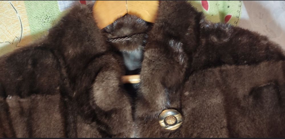 Шуба норкова грецька