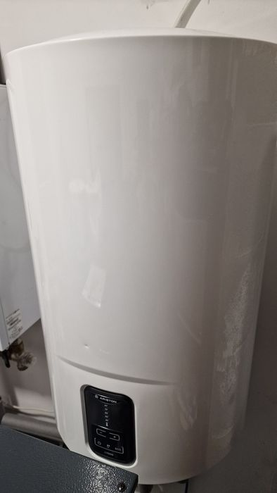 Bojler elektryczny,  podgrzewacz wody Ariston Lydos 80l stan jak nowy.