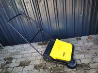 Zamiatarka do kostki brukowej KARCHER KM 550 z Niemiec