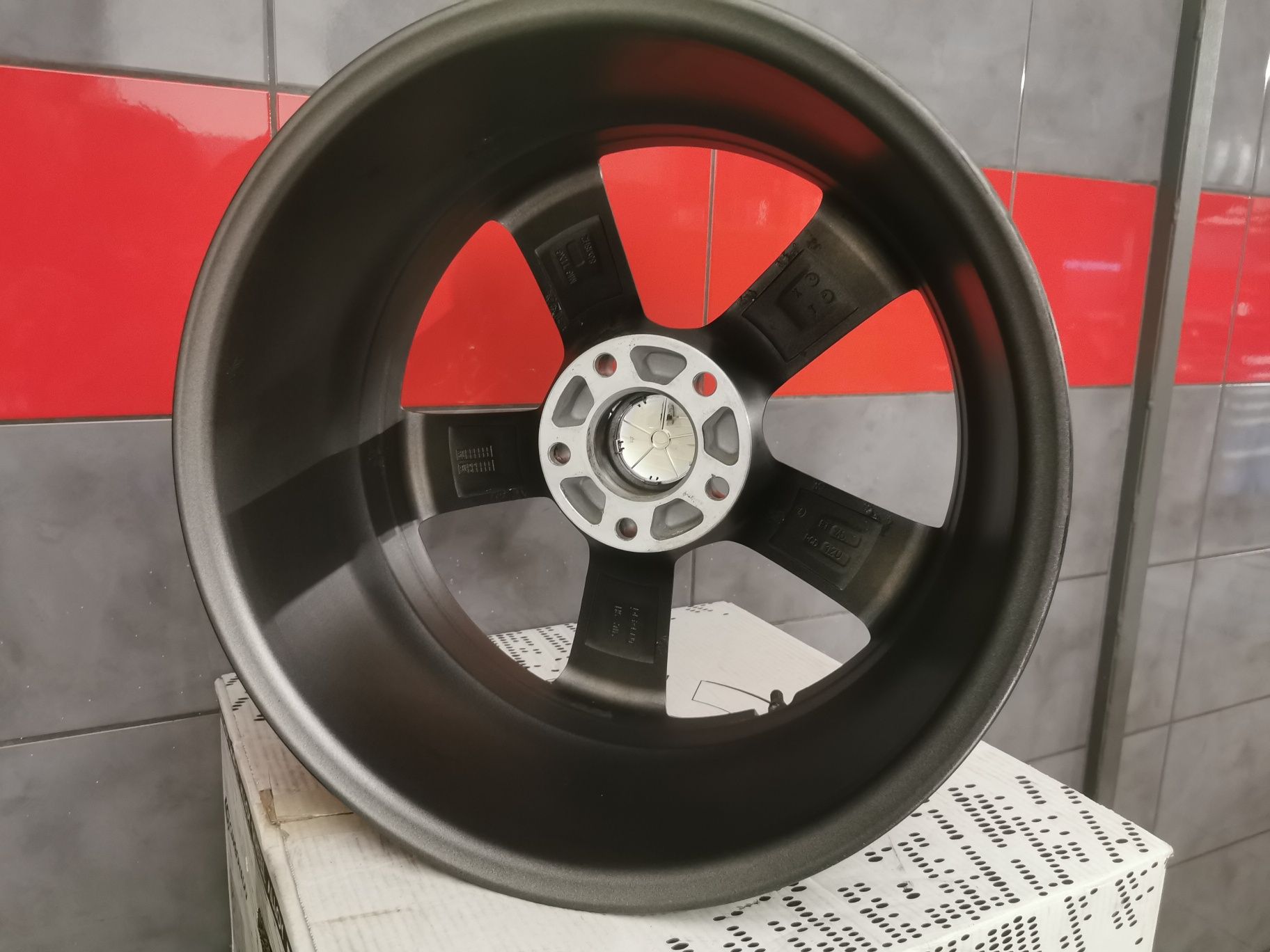 Felgi 18" 5x120 Opel Insignia Vivaro BMW E46 E90 F10 F30 Świdnik