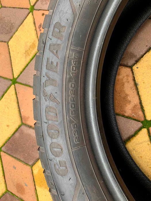 235/50 R20 GoodYear UltraGrip Performance +. Шини зимові 4 шт.