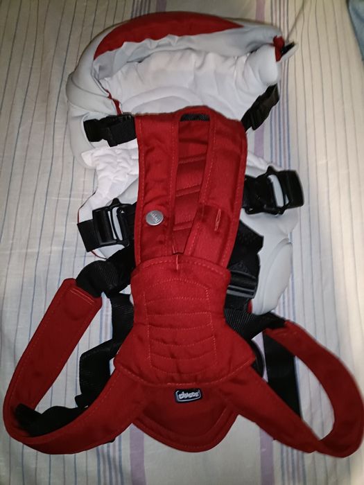 Продам кенгурушку Chicco