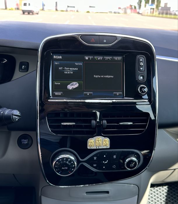 Renault Zoe 2015 рік електромобіль