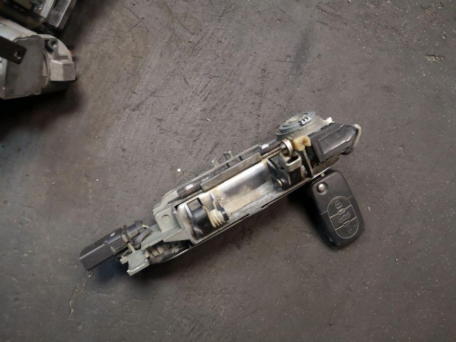 Замок Audi A4 B5 рестайл зажигания двери ручка личинка иммобилайзер