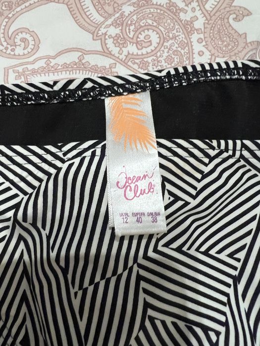 Top e cuecas de biquini