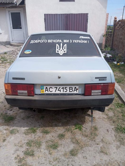 Продам авто на ходу тільки потрібно посварити по кузові