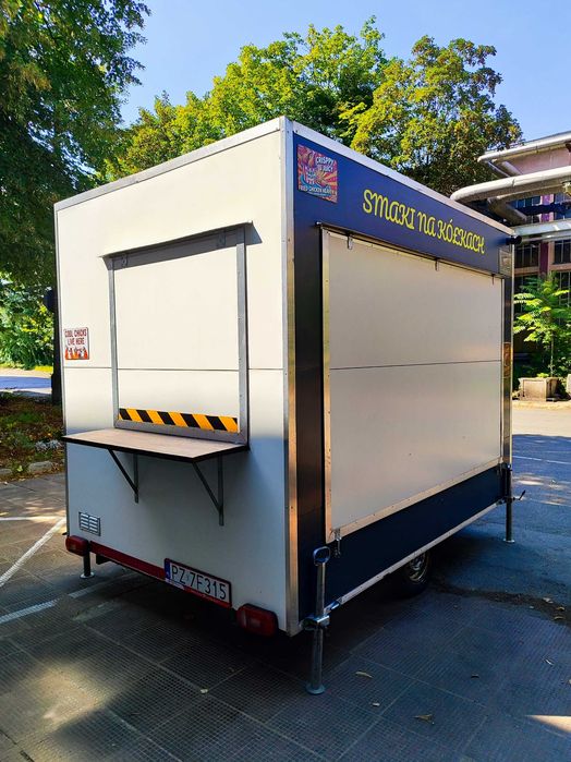Przyczepa gastronomiczna, food truck, kurczak z rożna, gotowy biznes