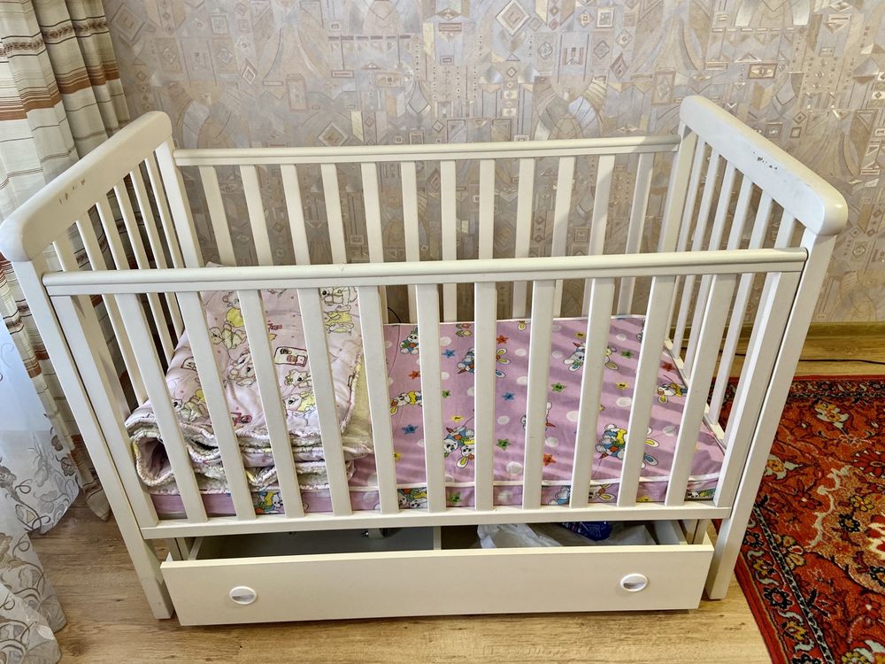Продам дитяче ліжечко українського виробника «Верес»