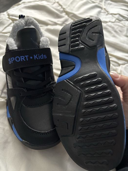 Buty ocieplane chłopięce rozmiar 33 nowe