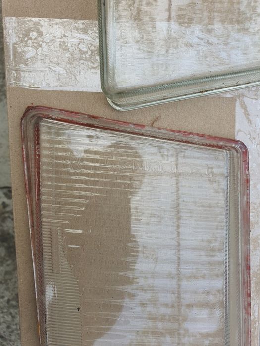 Скло фари ліве праве 2110 2111 2112