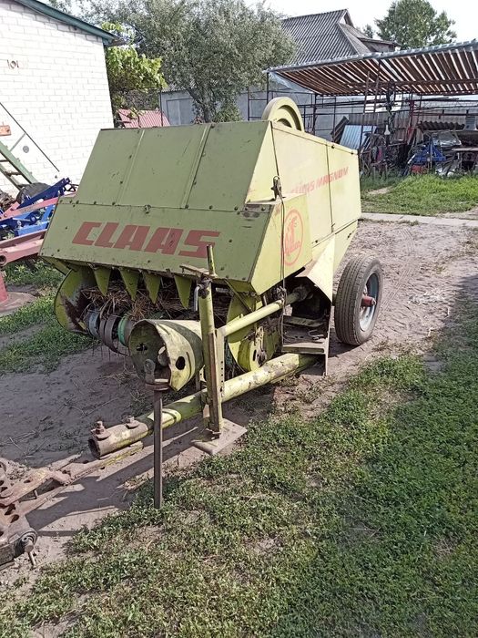 Прес підборщик клаас магнум