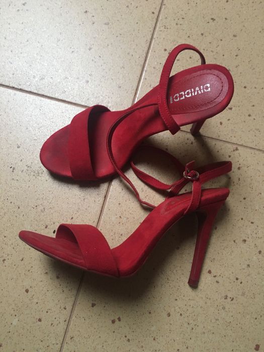 H&M seksowne sandałki na szpilce,zamsz,r.38