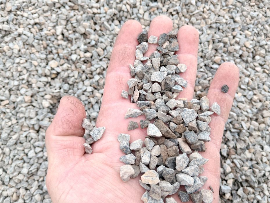 Żwir płukany okrągły łamany drenaż piasek ziemia wywóz gruzu z załadun