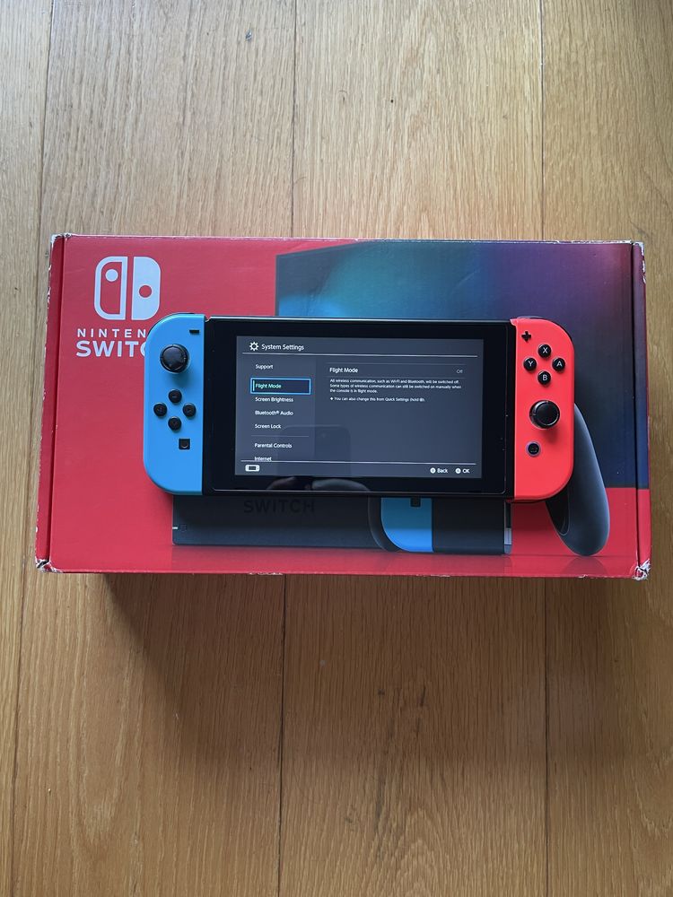 Nintendo Switch V2 + Joy-Cons + Dock + Carregador + Caixa