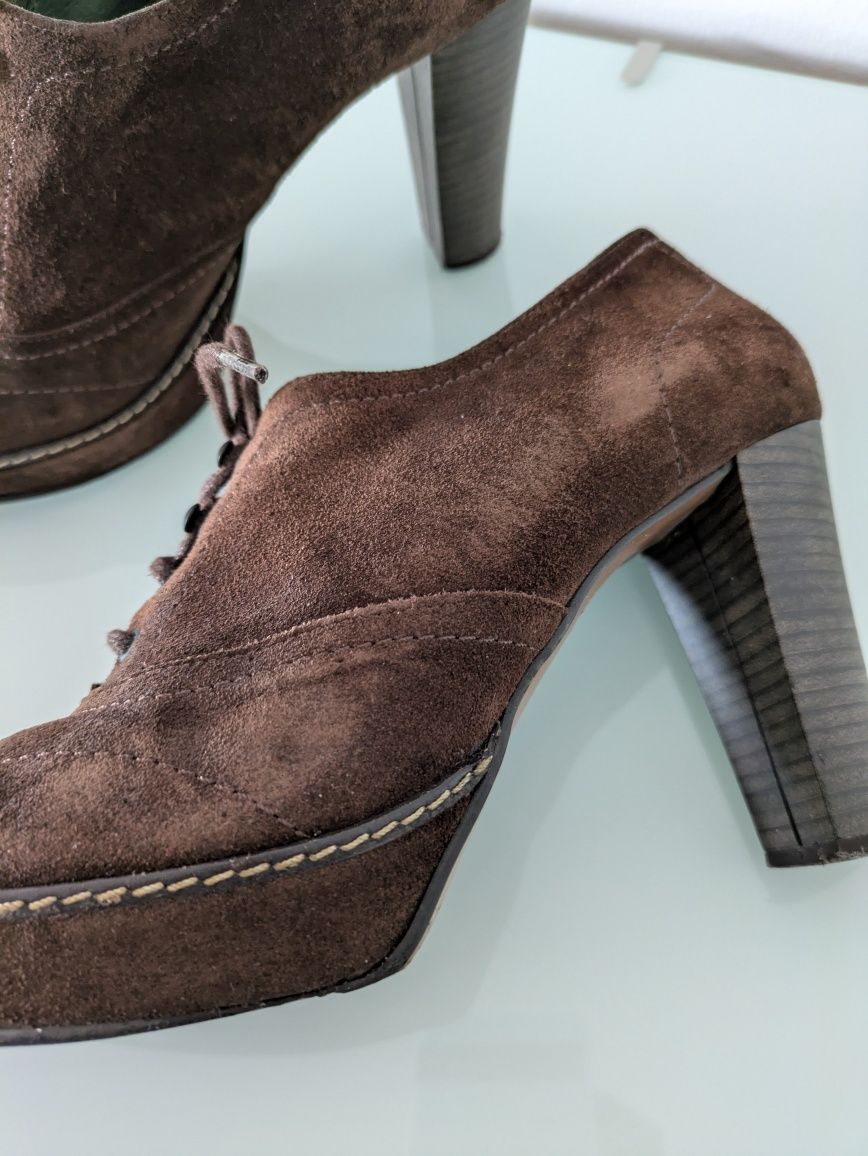 Botins de Salto Haity