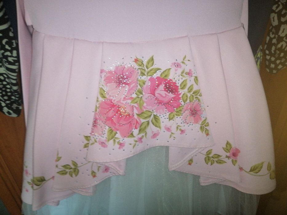 Шикарне плаття для дівчинки