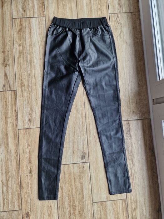Legginsy z ekoskóry M czarne