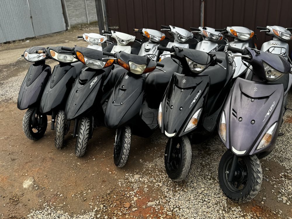 Скутера З контейнера Honda, Dio