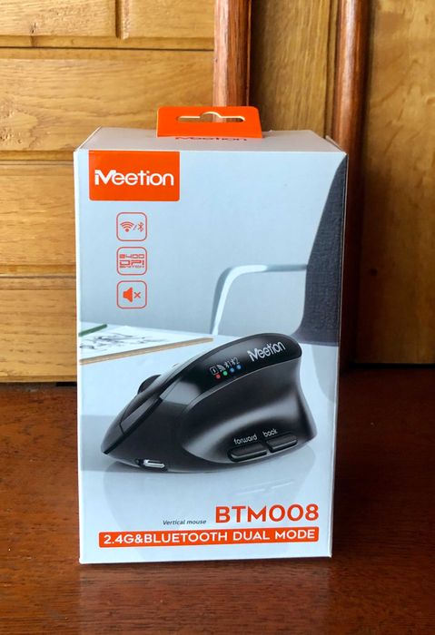 Вертикальная эргономичная беспроводная мышка Meetion BTM008 (BT+2.4)