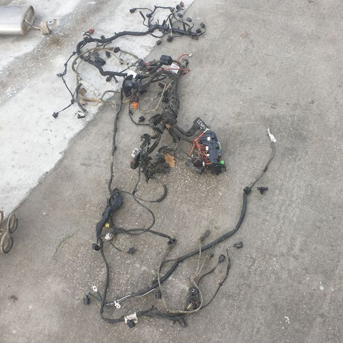 VW GOLF VII 7 2.0 TDI INSTALACJA SKRZYNKA BEZPIECZNIKOW 13R