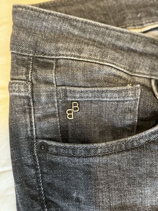Продам оригіналині джинси BOSS