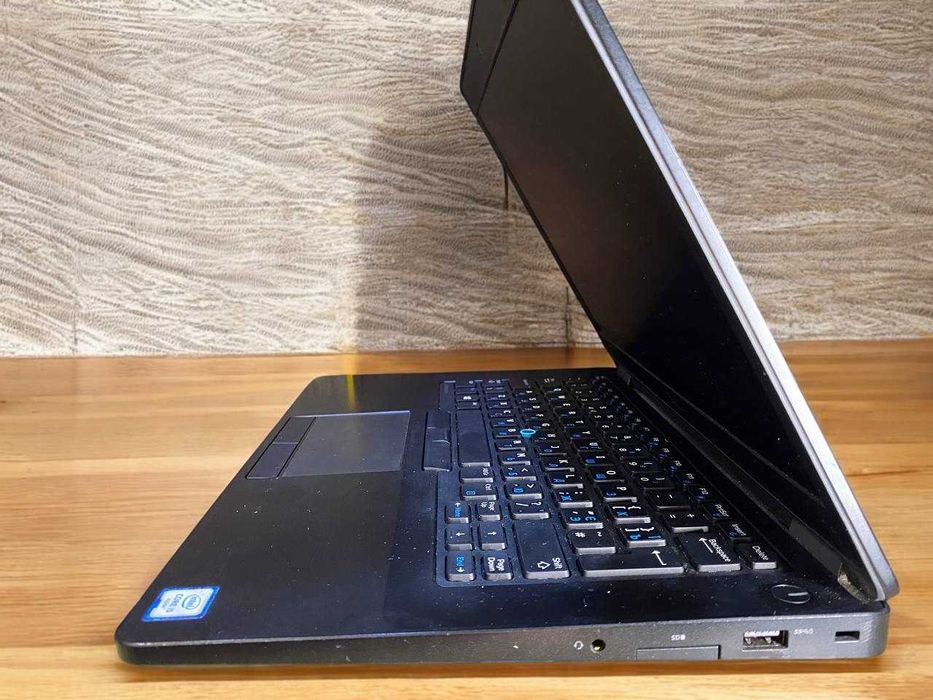 Компактний та швидкий ноутбук Dell Latitude E5470 #28