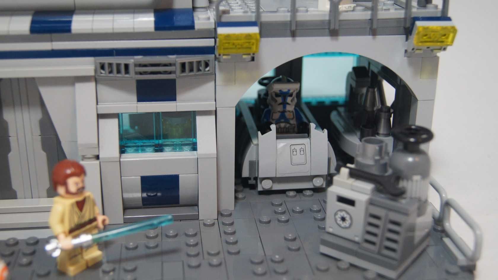Lego Star Wars MOC baza hangar klonów 501 legionu figurki clone