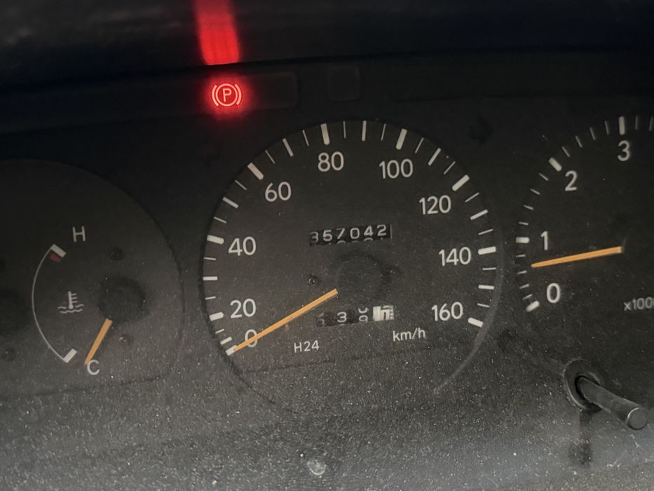 Toyota Hiace 1998 2.4 D