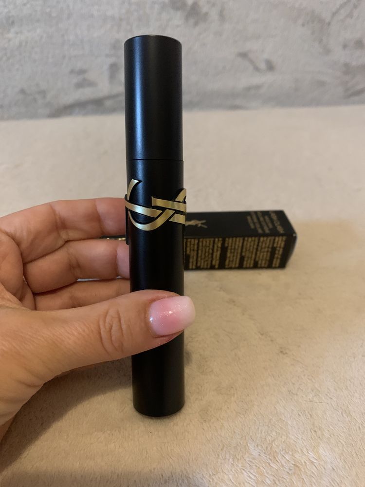 Yves Saint Laurent maskara Lash Clash