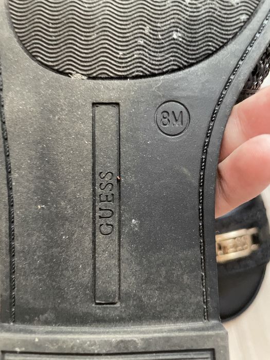 Шльопанці GUESS (оригінал)