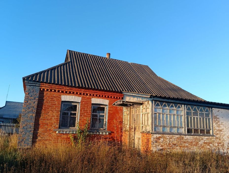 Продам будинок під відновлення або розбір