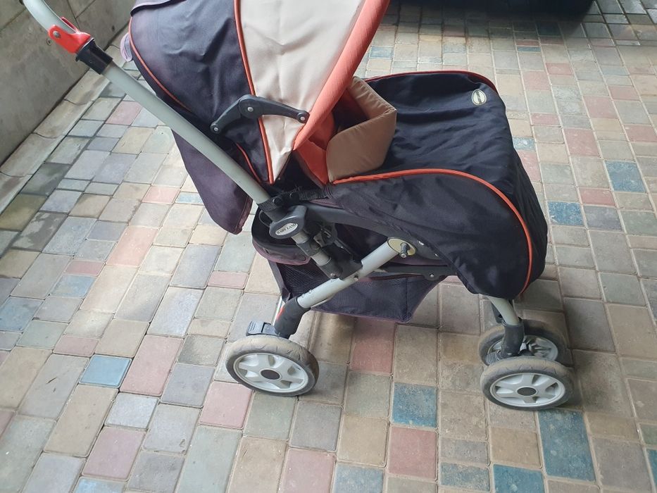 Продам детскую коляску